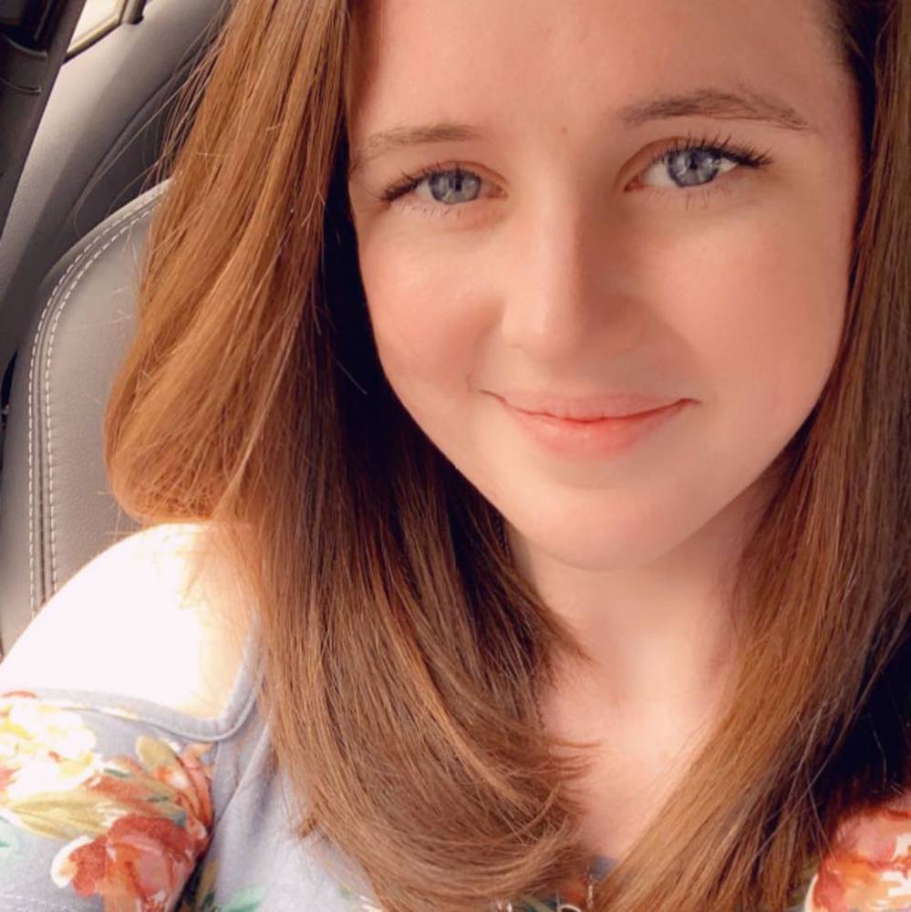 Meet your Posher, Makayla